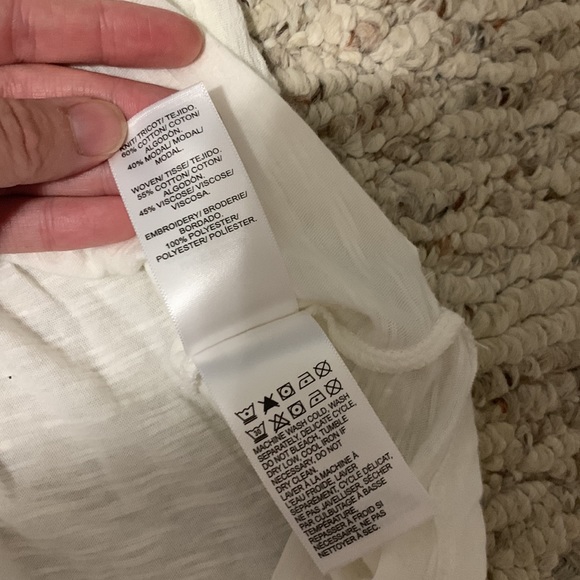 Flowy blue and white Lucky Brand top - Picture 3 of 4